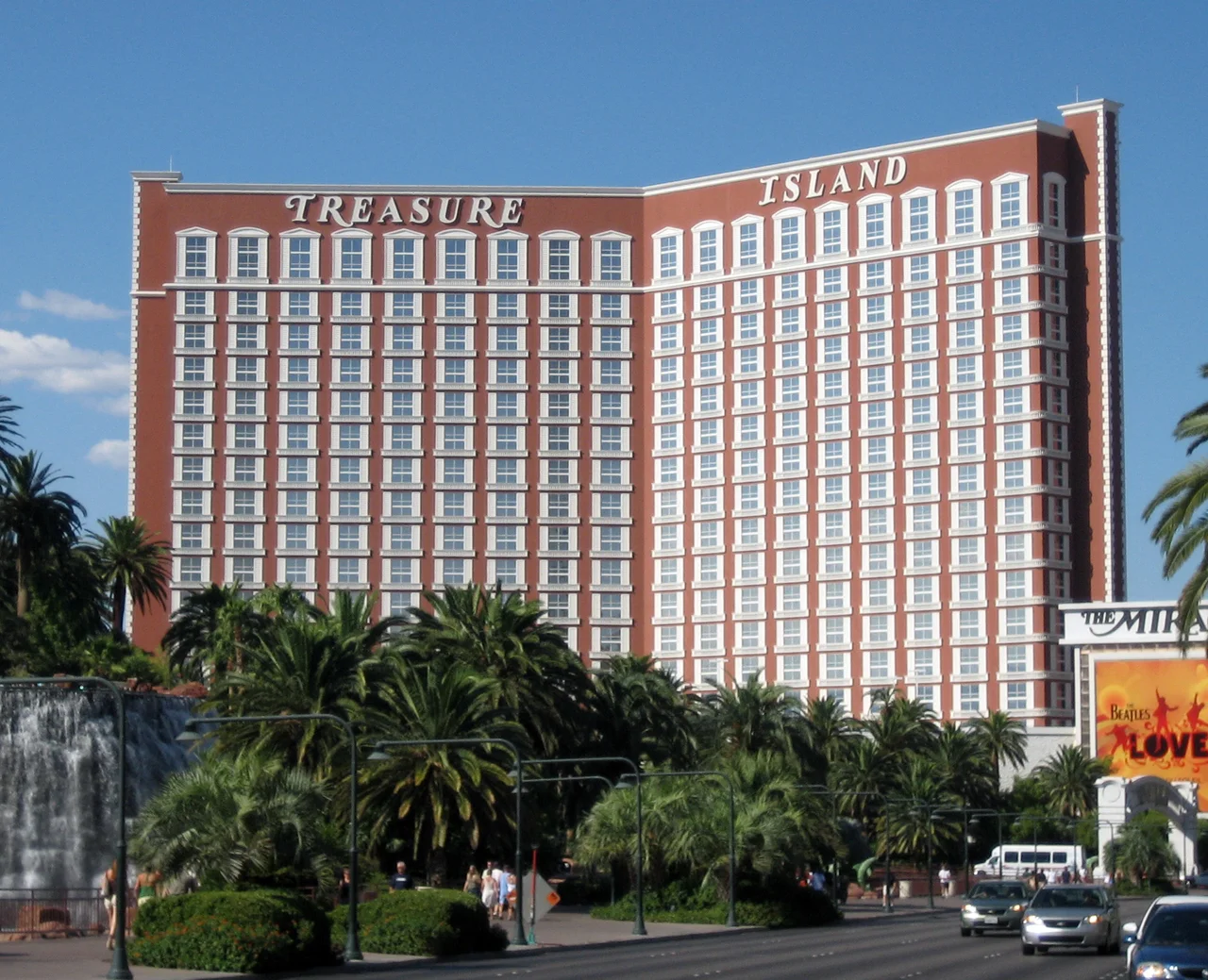 Treasure Island Hotel & Casino, Las Vegas, Nevada
Author: Mark Briggs
Location: Las Vegas Sept 11, 2006
Source: Personal photograph taken by Author
Camera: Canon IXUS 50