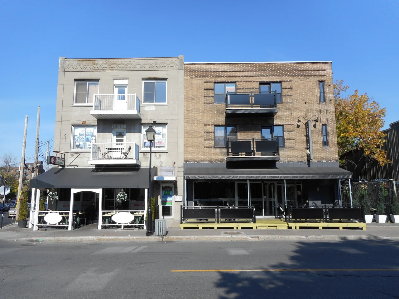 À droite : 311-315, rue Saint-Charles Ouest
marigot.ca
