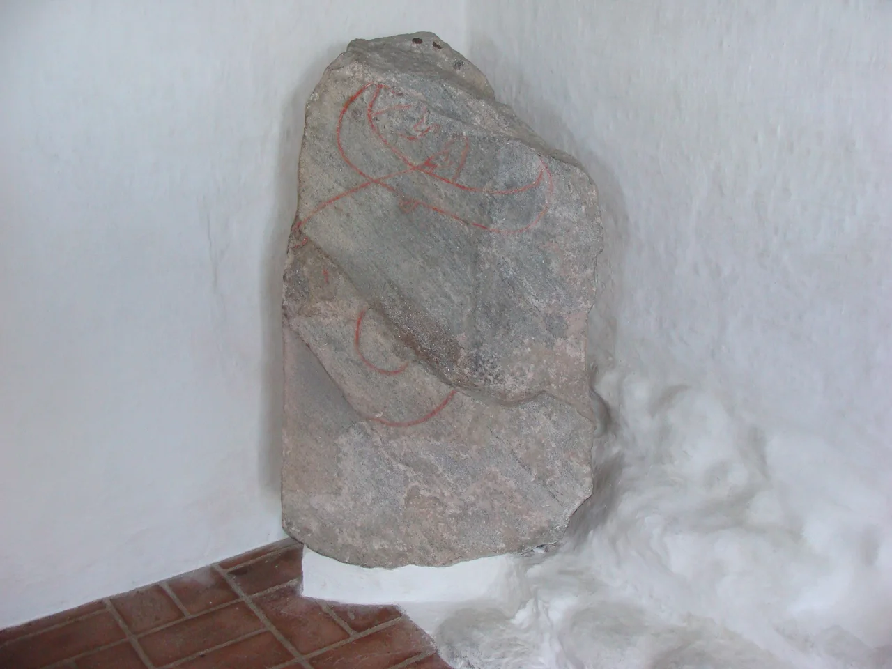 Thorstenen i Hørdum Kirke, Thy. Thor fanger Midgårdsormen.