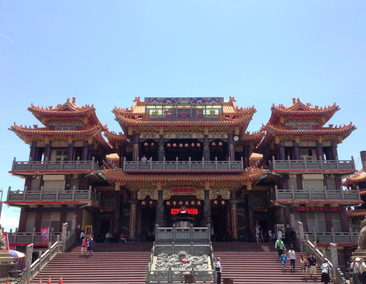 ​鹿港龍山寺正殿